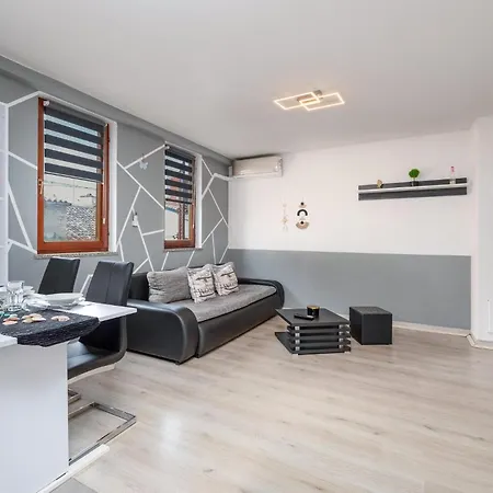 Appartement 2 Bedroom Lovely In *